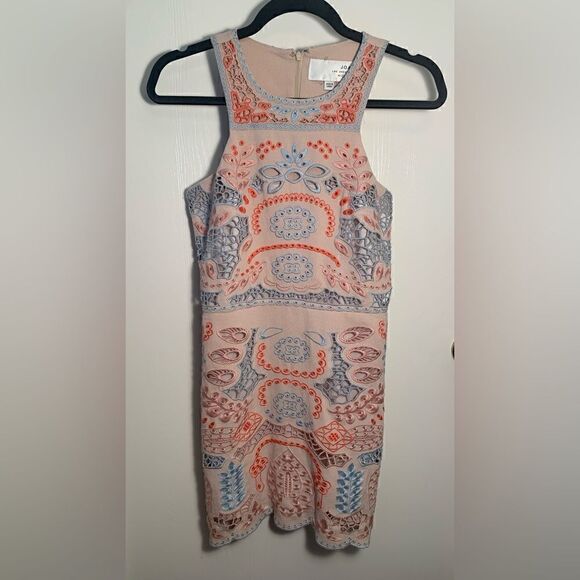 J.O.A. EUC blush pink embroidered bodycon mini sheath dress Size Small - Picture 1 of 7